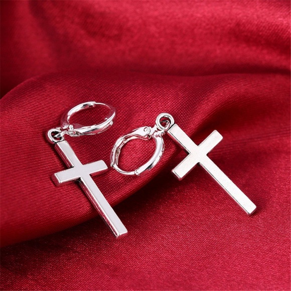 Jewelry - NWOT Silver Cross Drop Earrings
